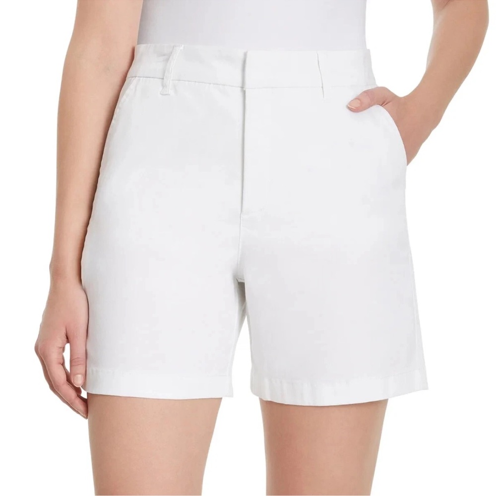 Gloria Vanderbilt Women's White Chino Shorts Size 12 NWT